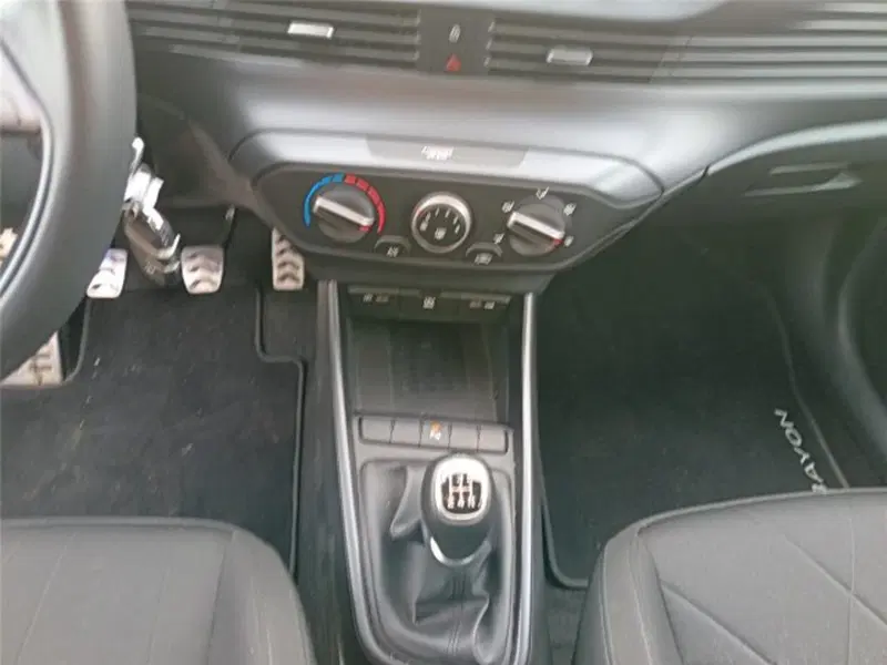 Hyundai Bayon usata a Bari (18)