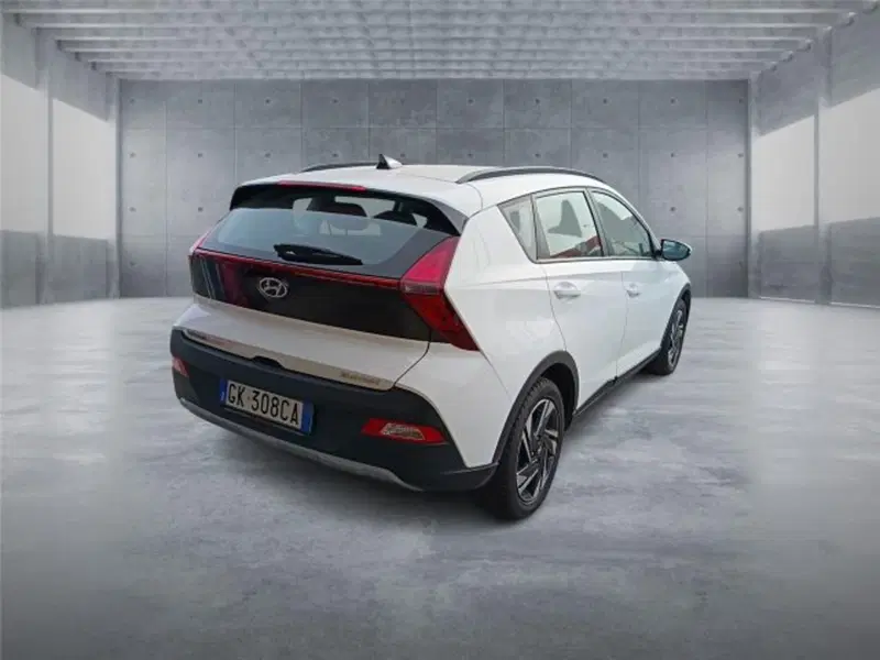 Hyundai Bayon usata a Bari (6)