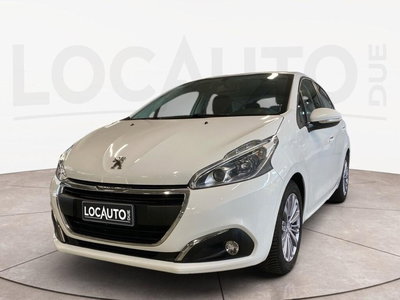 Peugeot 208 75 5 porte Active del 2017 usata a Torino