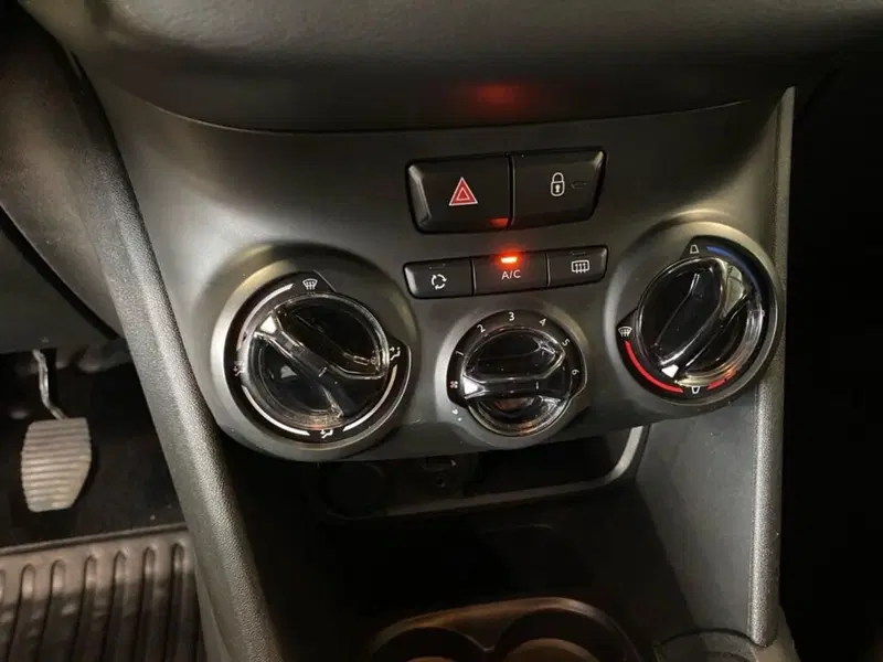 Peugeot 208 usata a Torino (11)