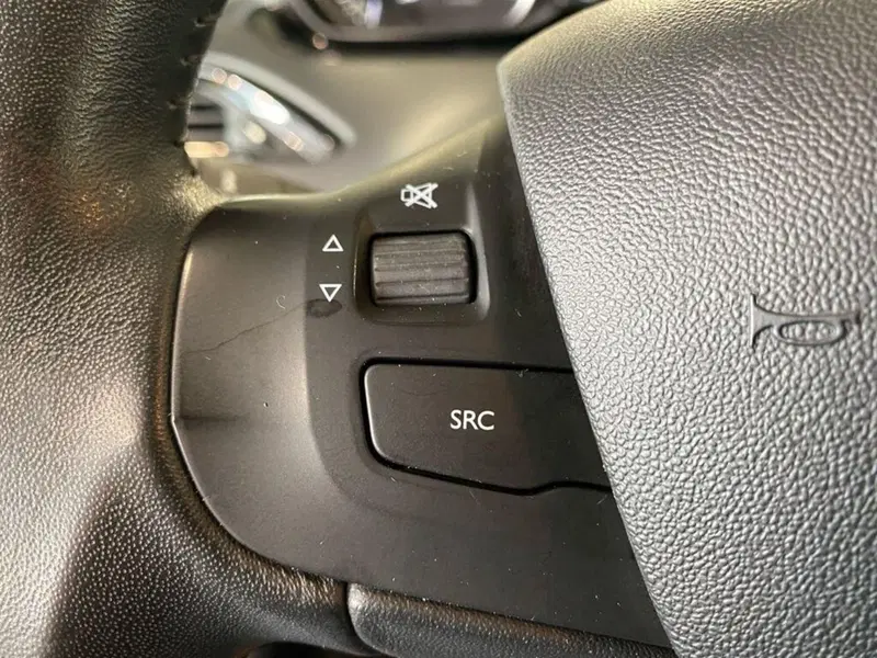 Peugeot 208 usata a Torino (12)