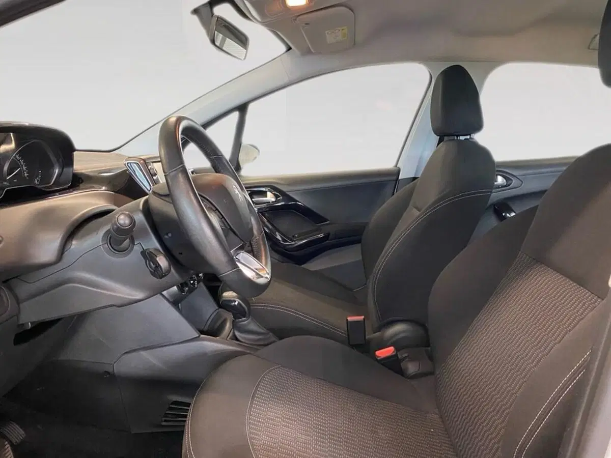 Peugeot 208 usata a Torino (7)