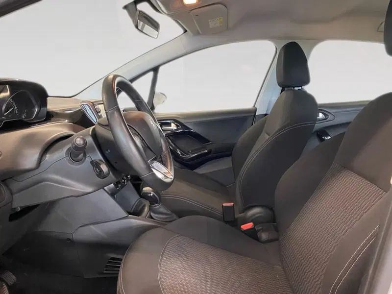 Peugeot 208 usata a Torino (7)