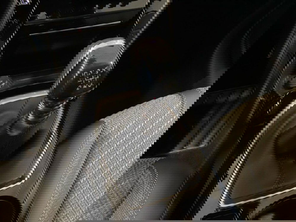 Peugeot 208 nuova a Torino (12)