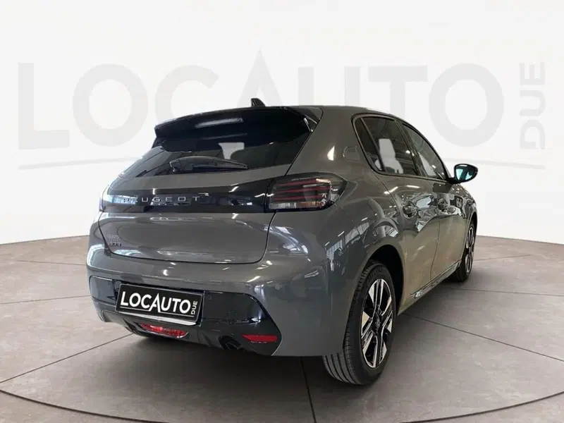 Peugeot 208 nuova a Torino (4)