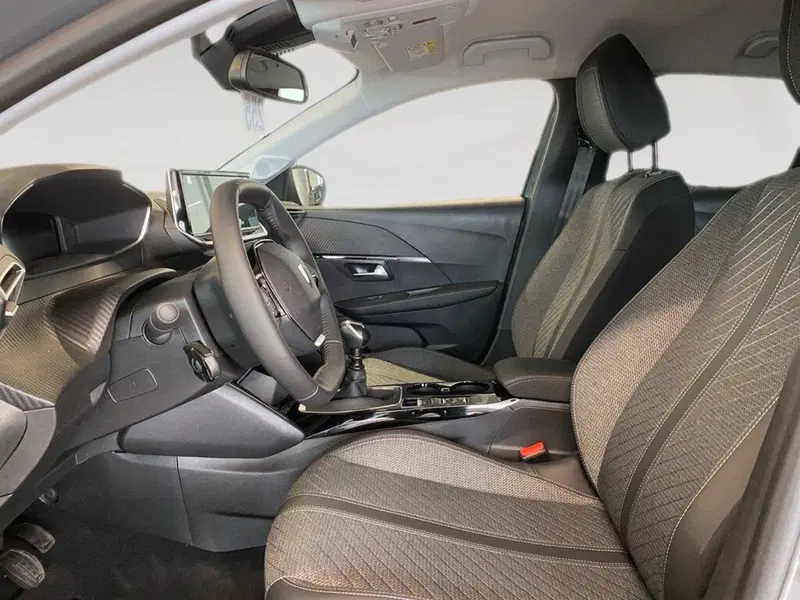Peugeot 208 nuova a Torino (7)