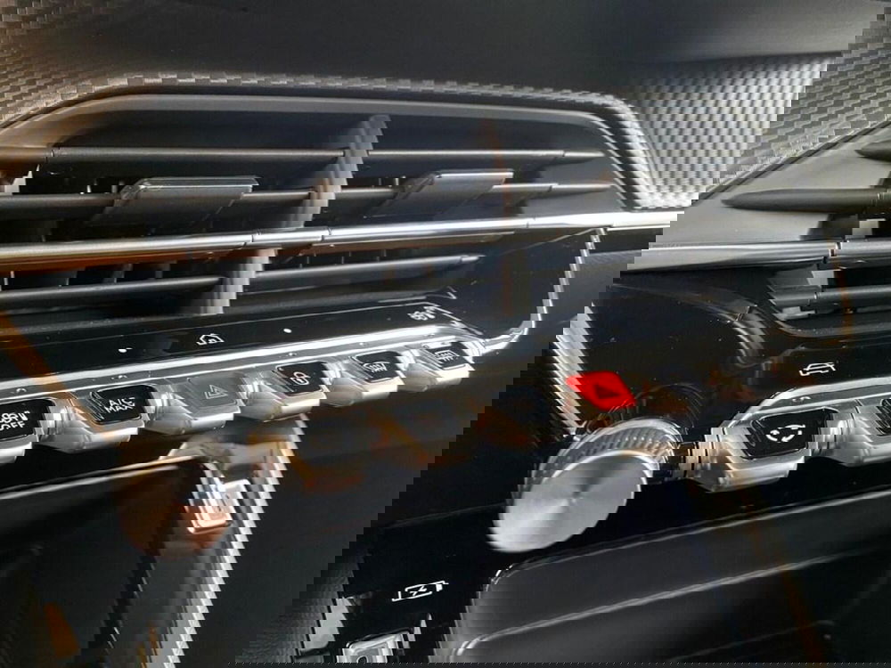 Peugeot 208 nuova a Torino (11)