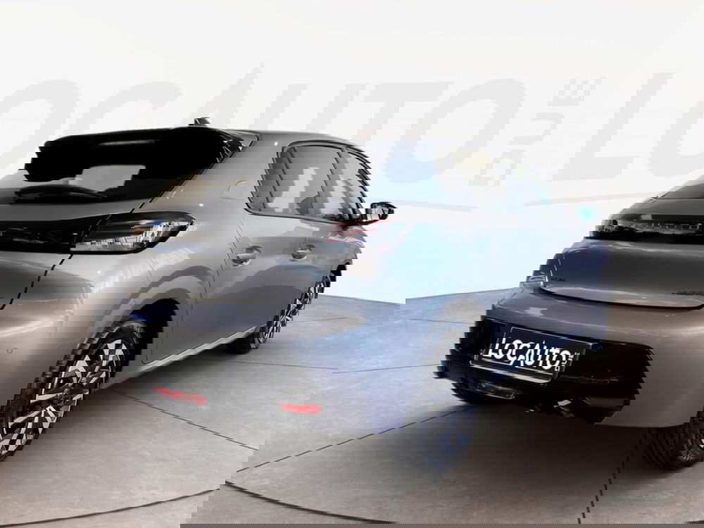 Peugeot 208 nuova a Torino (4)