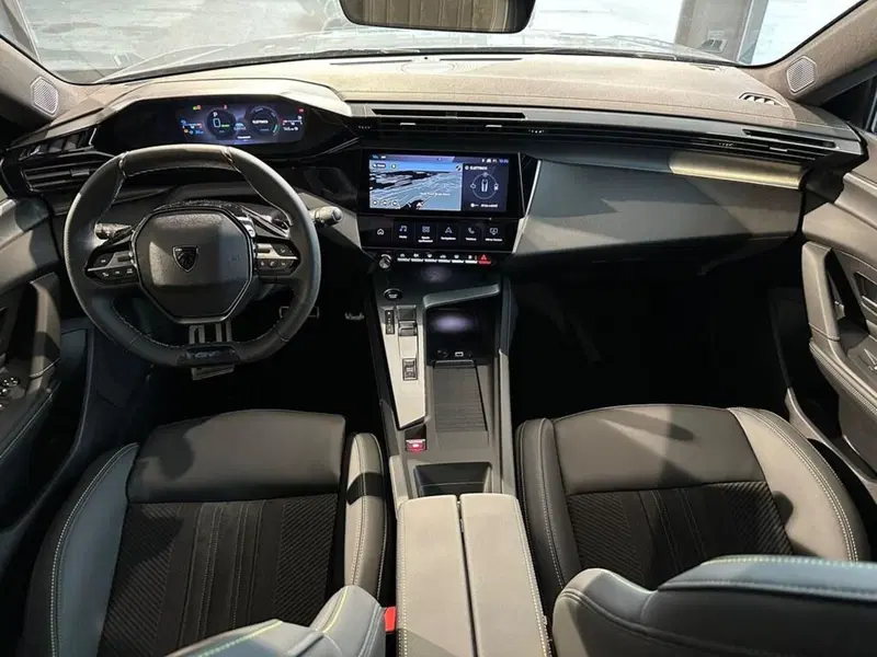 Peugeot 308 SW nuova a Sondrio (12)