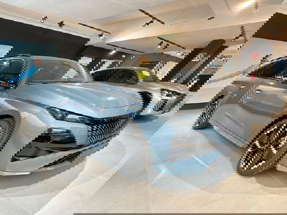 Peugeot 308 SW nuova a Sondrio (6)