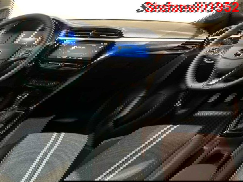 Opel Corsa nuova a Bologna (13)