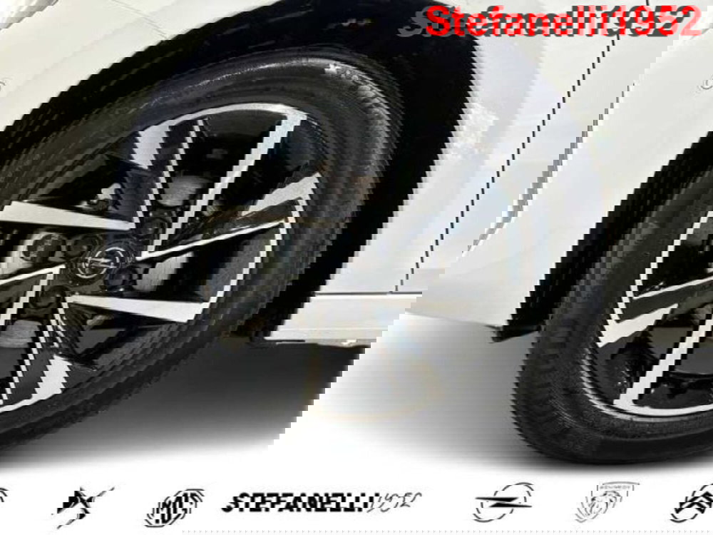 Opel Corsa nuova a Bologna (8)