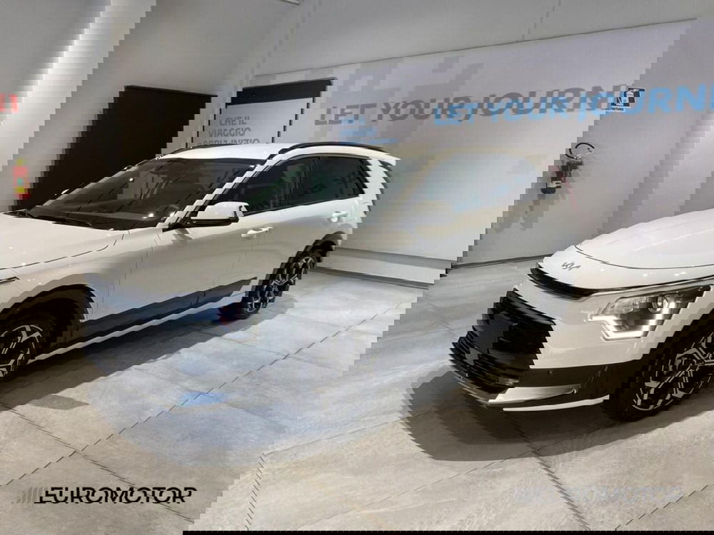 Kia Niro nuova a Bari