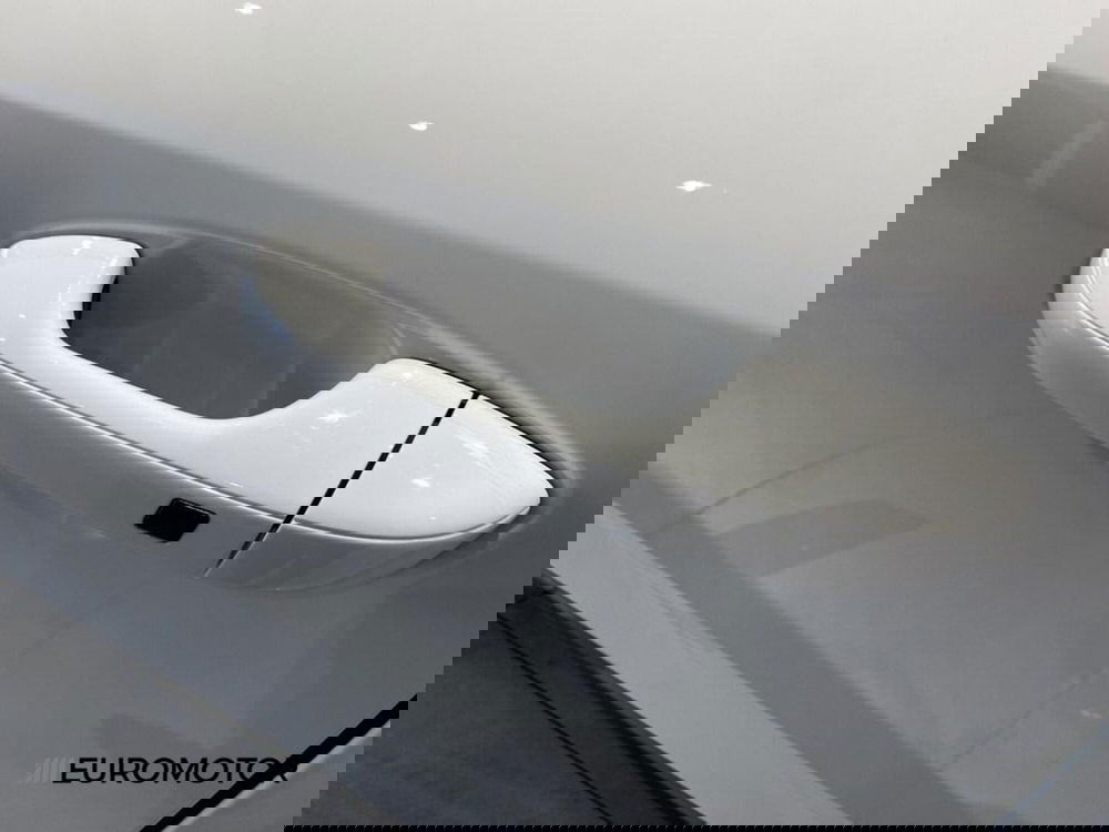 Kia Niro nuova a Bari (11)