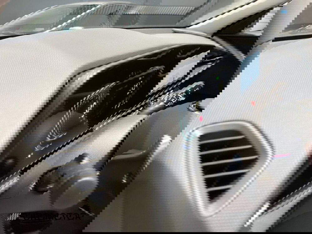 Kia Niro nuova a Bari (13)