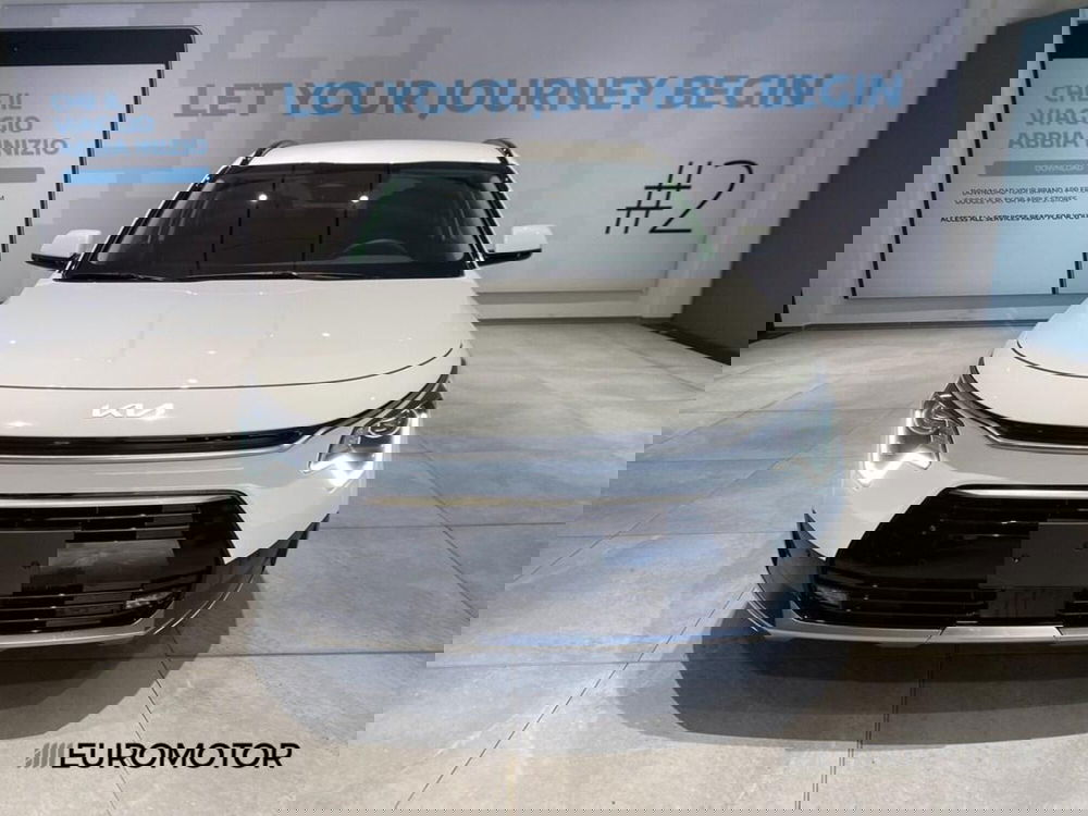 Kia Niro nuova a Bari (2)