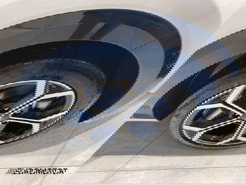 Kia Niro nuova a Bari (5)