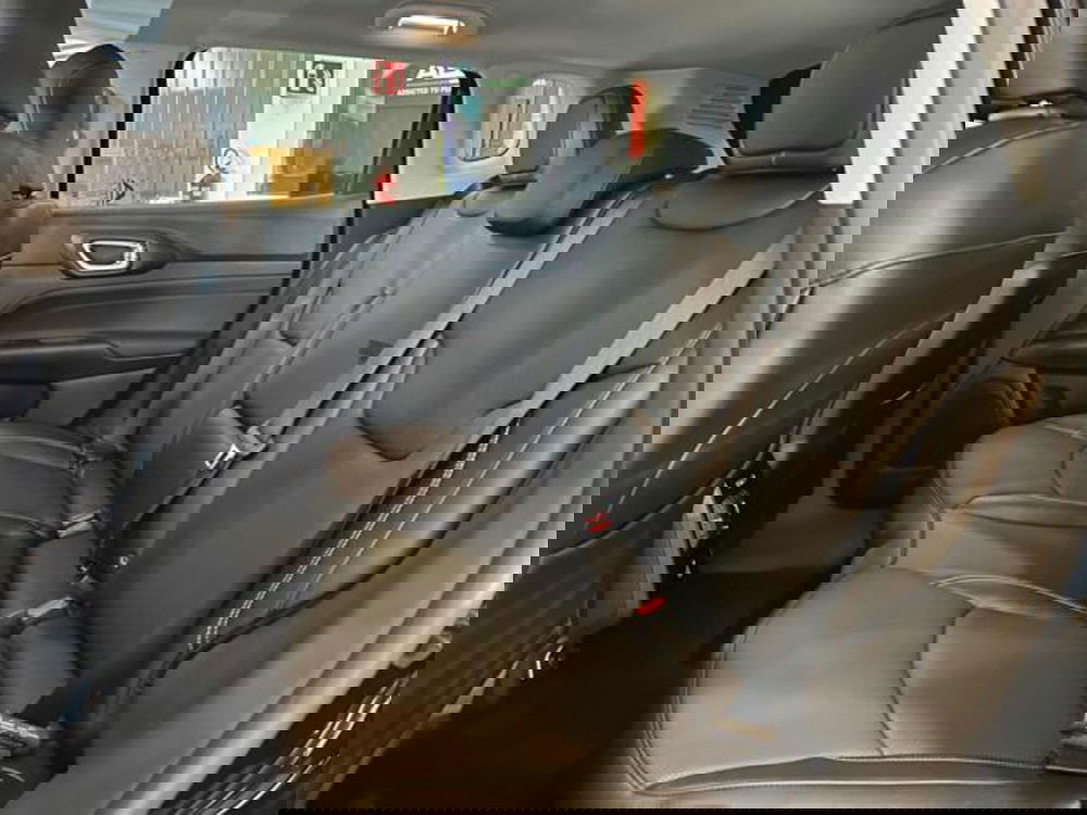 Jeep Compass nuova a Vercelli (13)