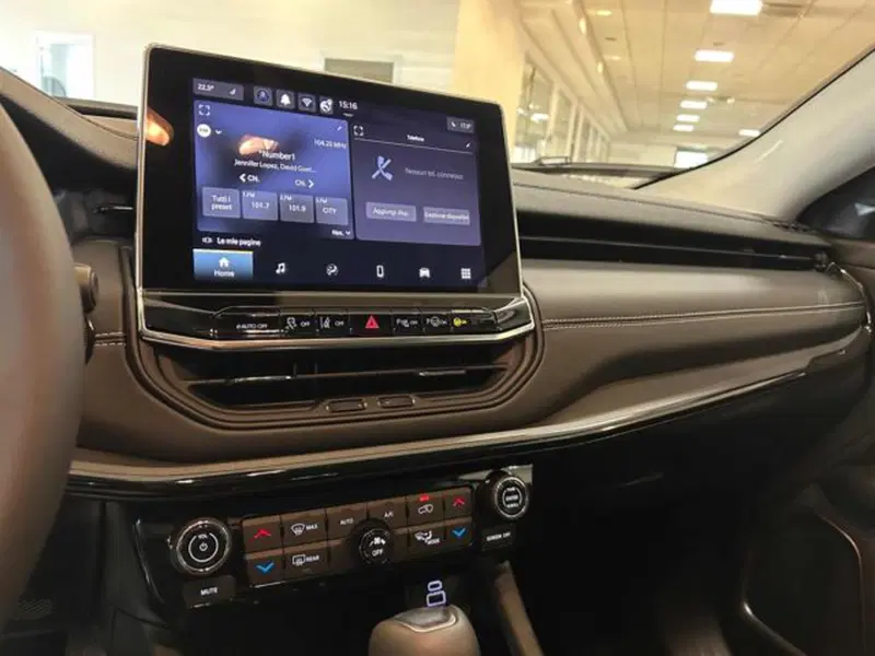 Jeep Compass nuova a Vercelli (16)