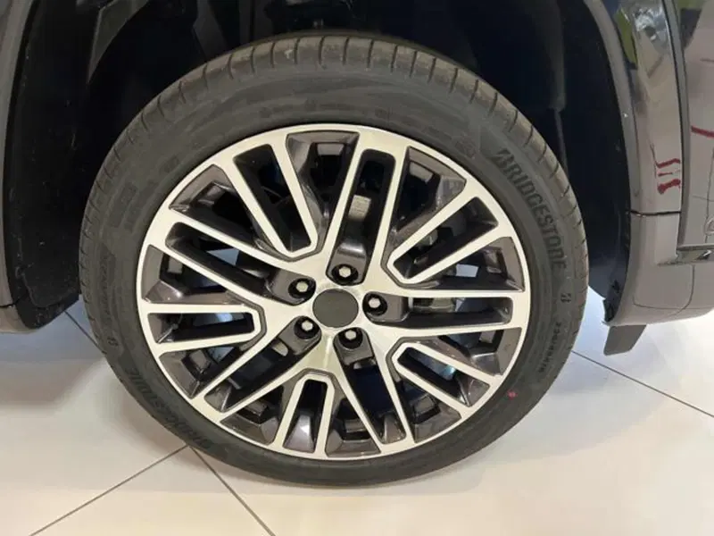 Jeep Compass nuova a Vercelli (3)