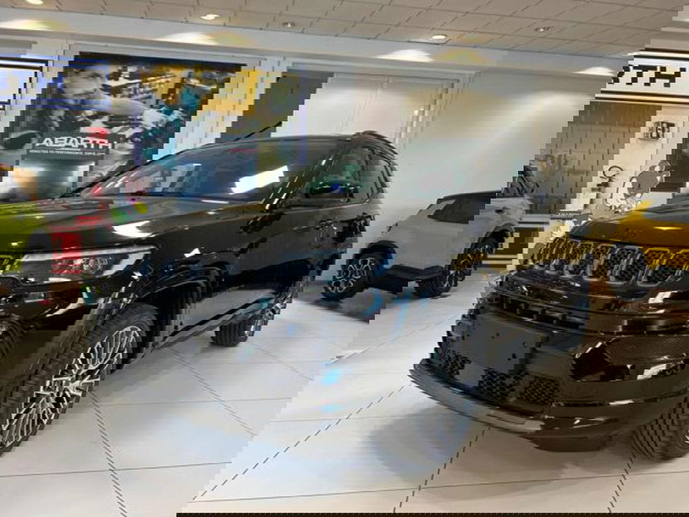 Jeep Compass nuova a Vercelli (4)