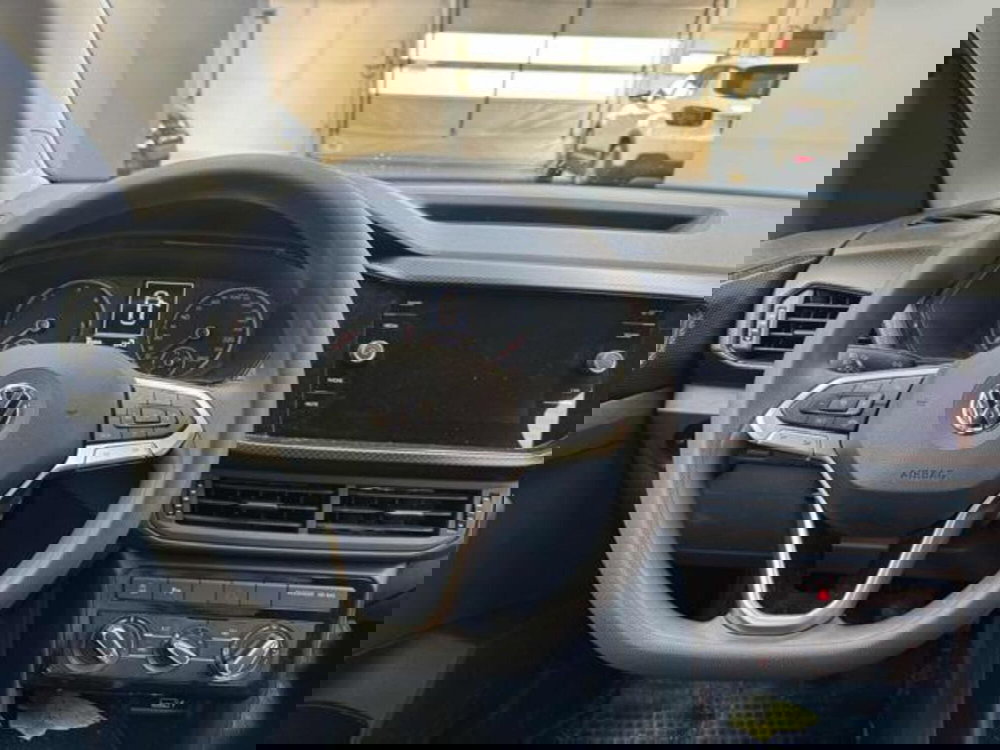 Volkswagen T-Cross usata a Vercelli (9)