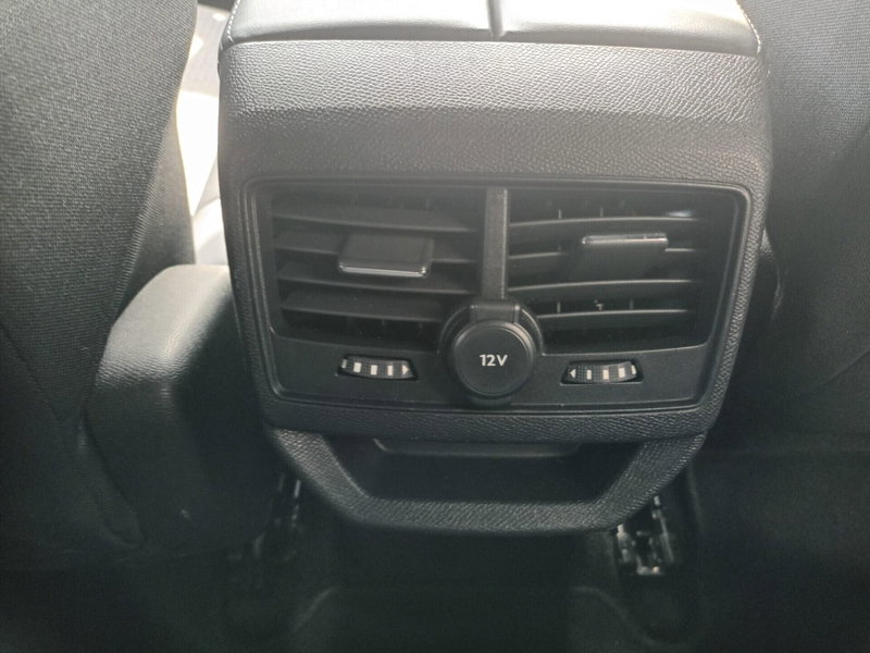 Peugeot 3008 usata a Bari (19)