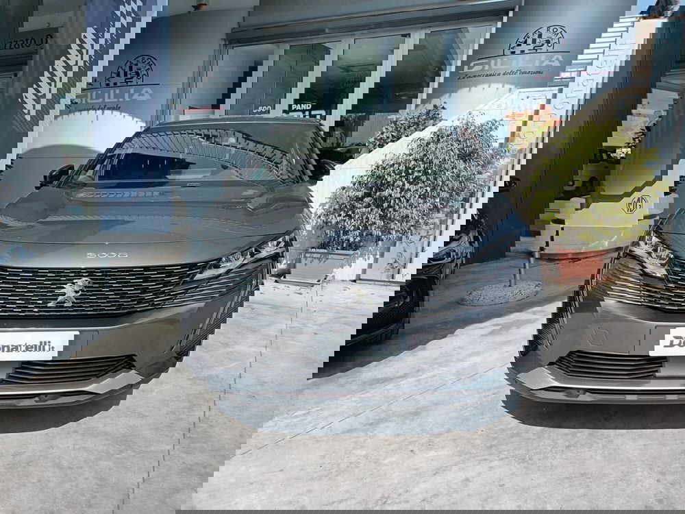 Peugeot 3008 usata a Bari (2)