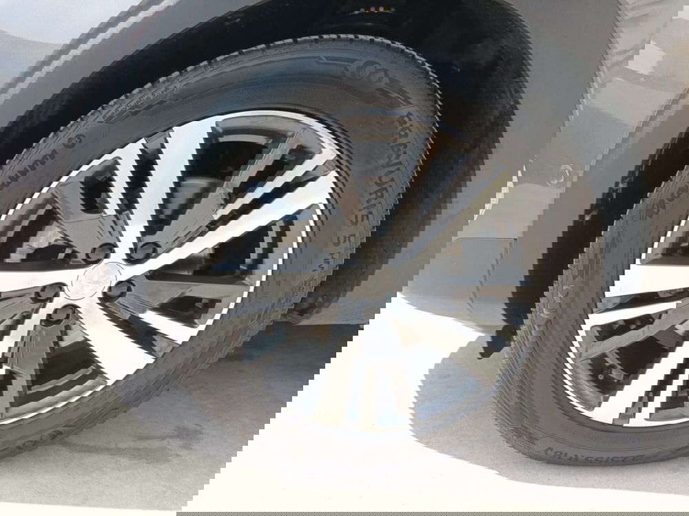 Peugeot 3008 usata a Bari (4)