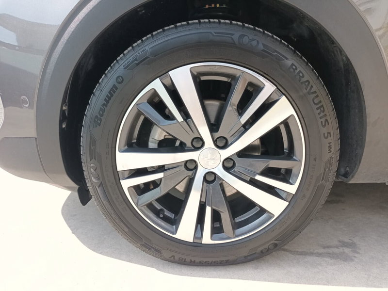 Peugeot 3008 usata a Bari (4)