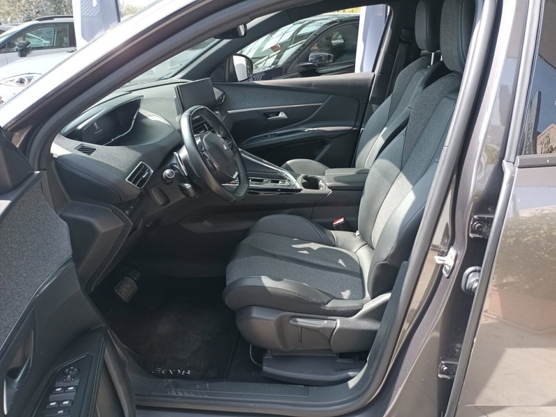 Peugeot 3008 usata a Bari (6)
