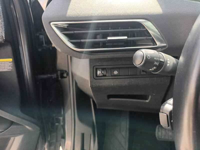 Peugeot 3008 usata a Bari (7)