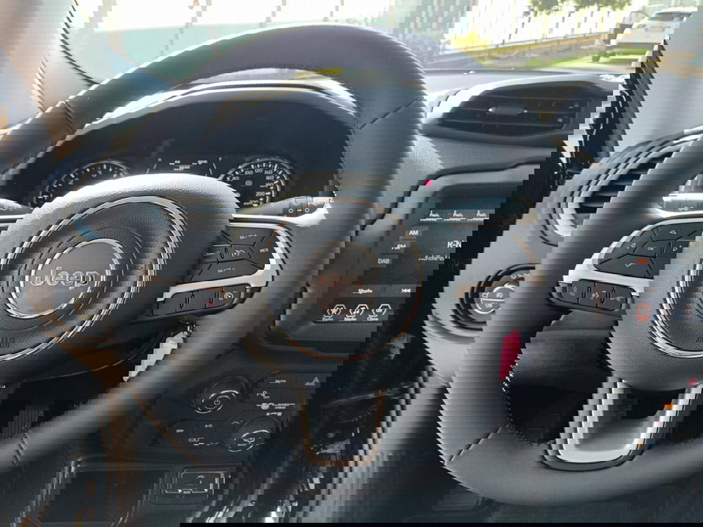 Jeep Renegade usata a Bari (10)