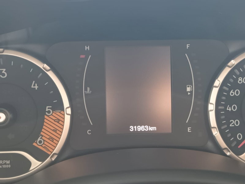 Jeep Renegade usata a Bari (11)