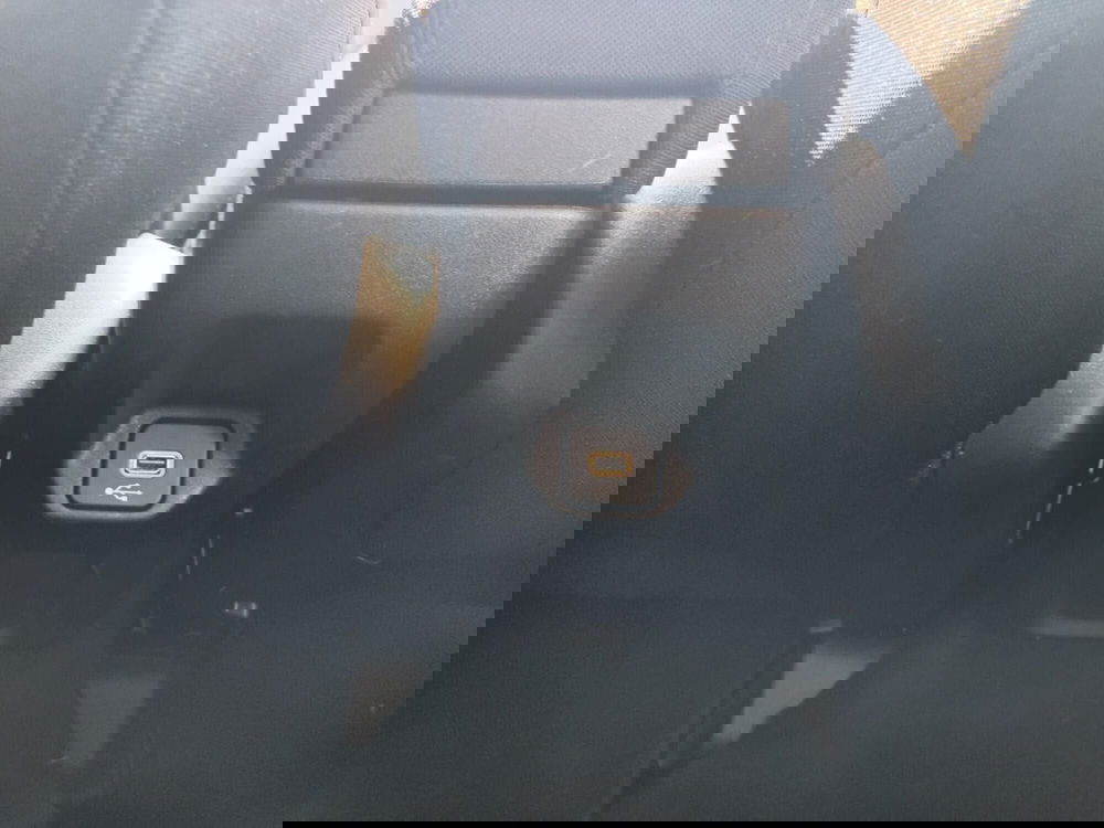 Jeep Renegade usata a Bari (19)