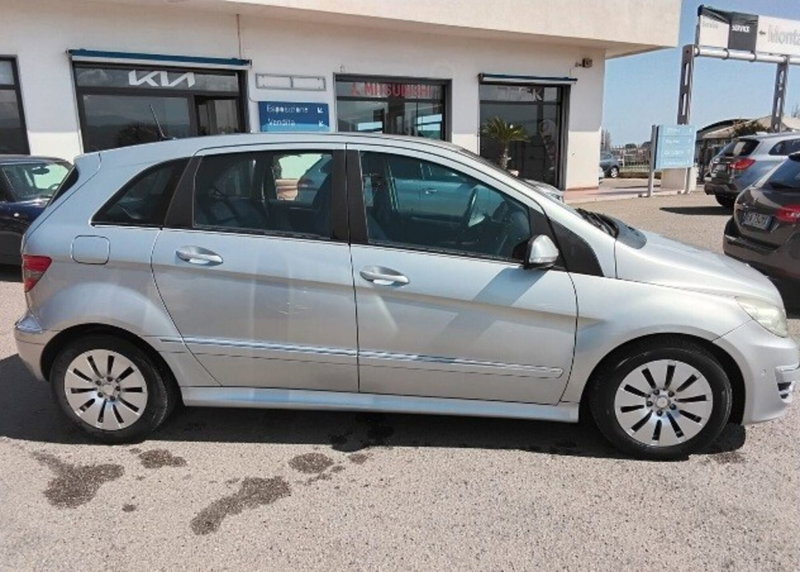 Mercedes-Benz Classe B usata a Cosenza (4)