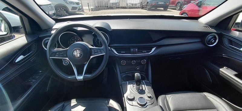 Alfa Romeo Stelvio usata a Cosenza (11)