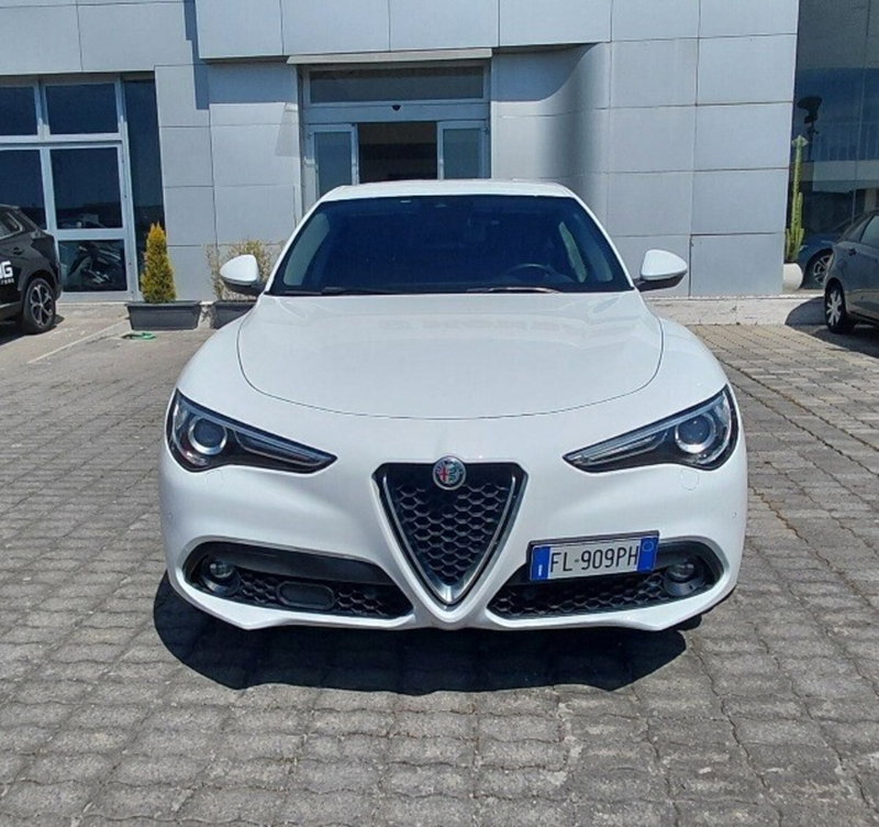Alfa Romeo Stelvio usata a Cosenza (2)