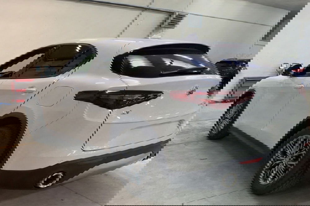 Alfa Romeo Stelvio usata a Cosenza (5)