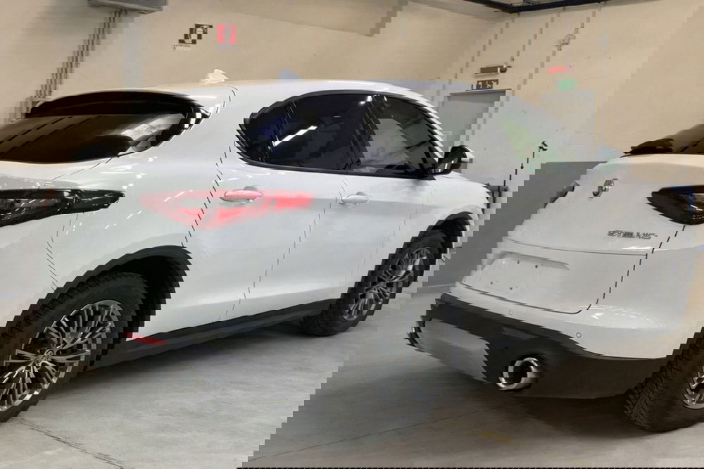Alfa Romeo Stelvio usata a Cosenza (6)