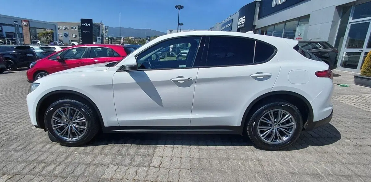 Alfa Romeo Stelvio usata a Cosenza (8)