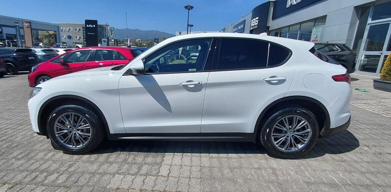 Alfa Romeo Stelvio usata a Cosenza (8)
