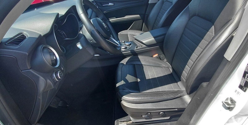 Alfa Romeo Stelvio usata a Cosenza (9)