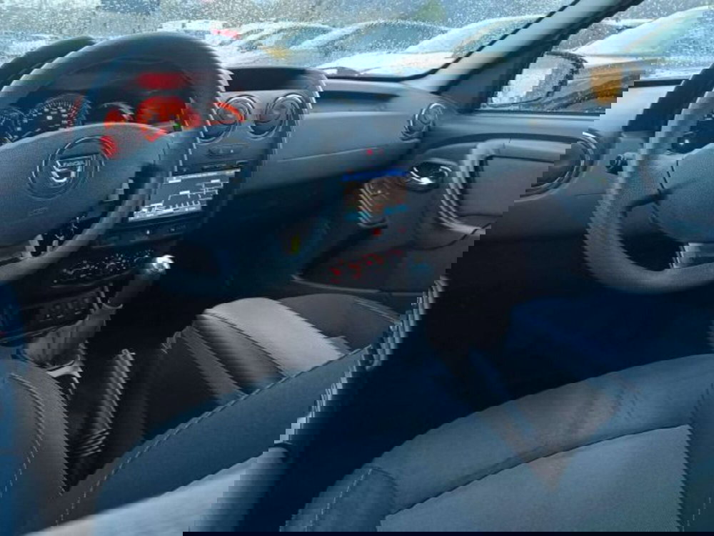 Dacia Duster usata a Firenze (13)