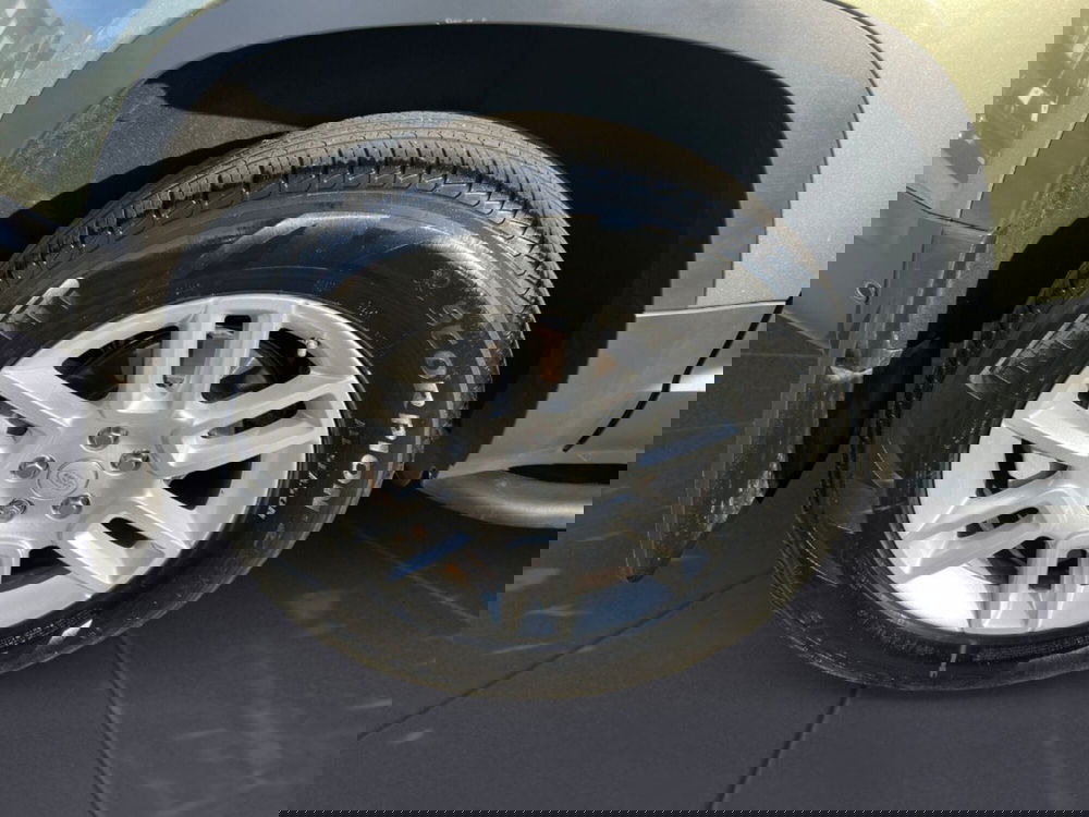 Land Rover Defender usata a Verona (7)