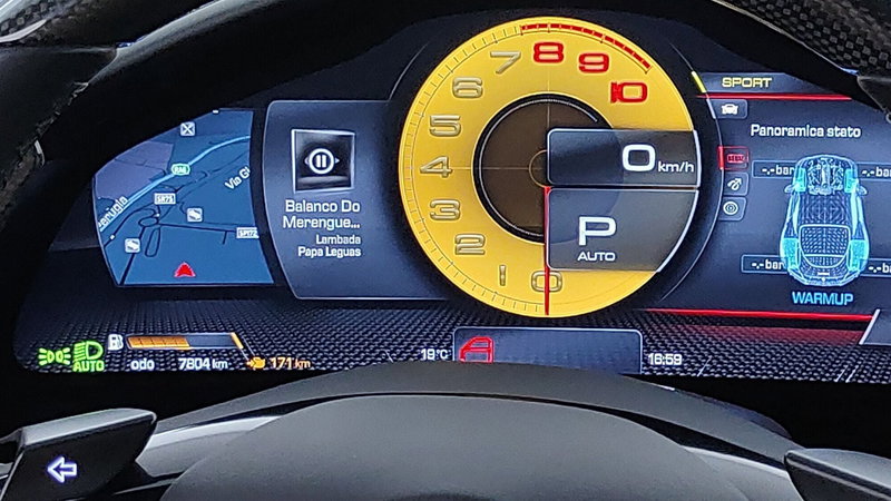 Ferrari Roma Coupé usata a Perugia (18)