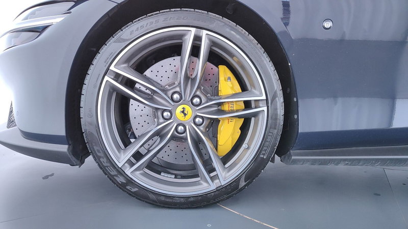 Ferrari Roma Coupé usata a Perugia (9)