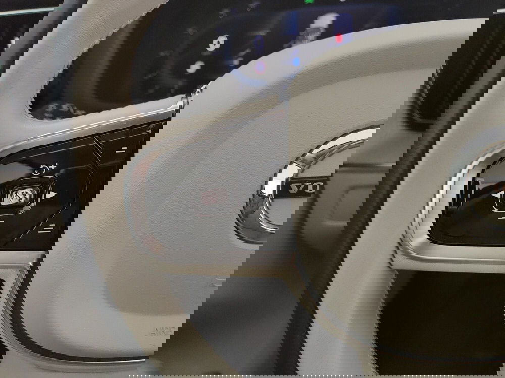 Volvo XC60 usata a L'Aquila (20)