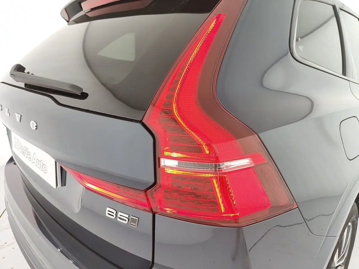 Volvo XC60 usata a L'Aquila (9)