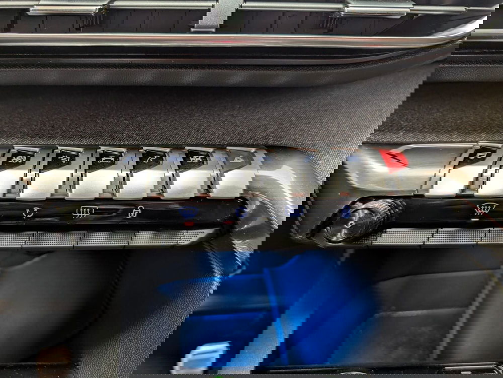 Peugeot 3008 usata a Teramo (20)